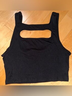 lululemon athletica Black Ribbed Cut-Out Scoop-Back Cropped Tank
